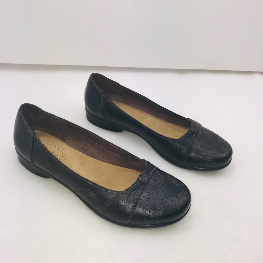 NWOT Clark’s Brown Leather Sandals